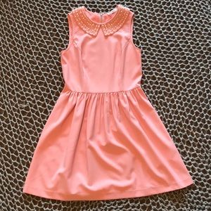 pink dress, beaded collar, exposed zipper 🌸